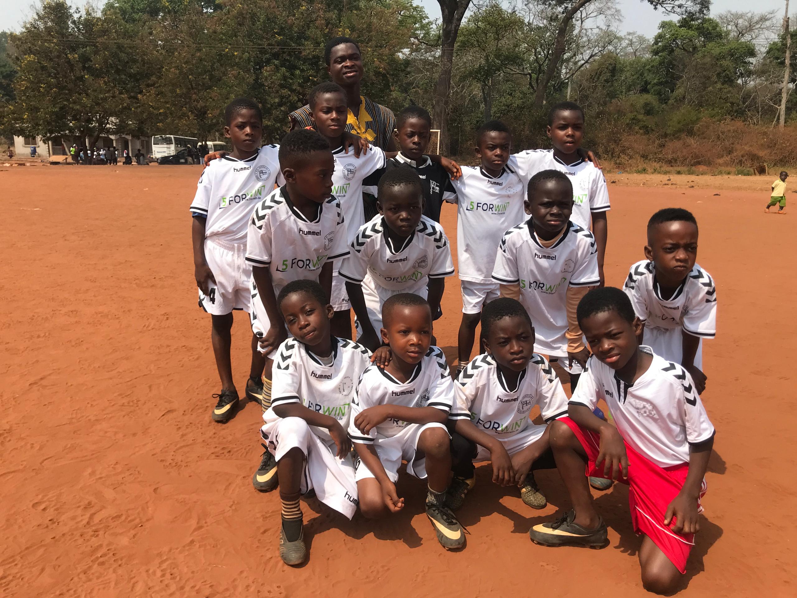 Du betrachtest gerade Fußball an der Heritage Academy in Boabeng/Ghana