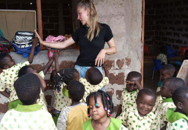 Marla besucht Schulen in Ghana (1)
