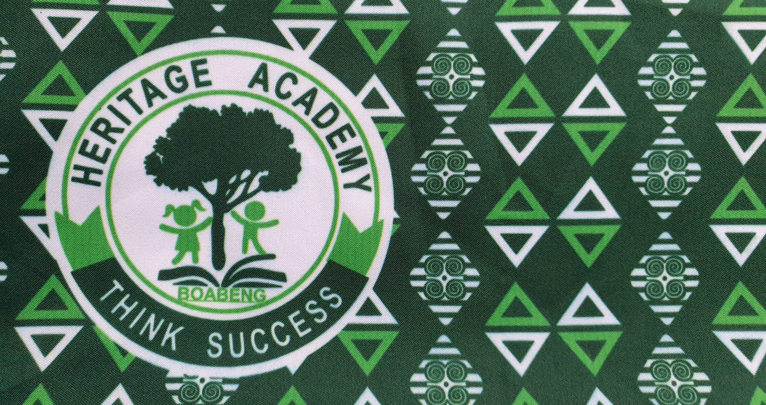 Du betrachtest gerade Heritage Academy in Boabeng: unsere Videos auf YouTube